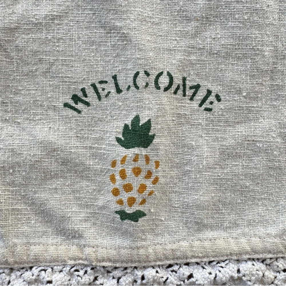 Welcome Pineapple Hand Towel